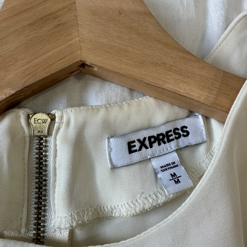 Express Cream Sleeveless Top - Picture 2 of 6